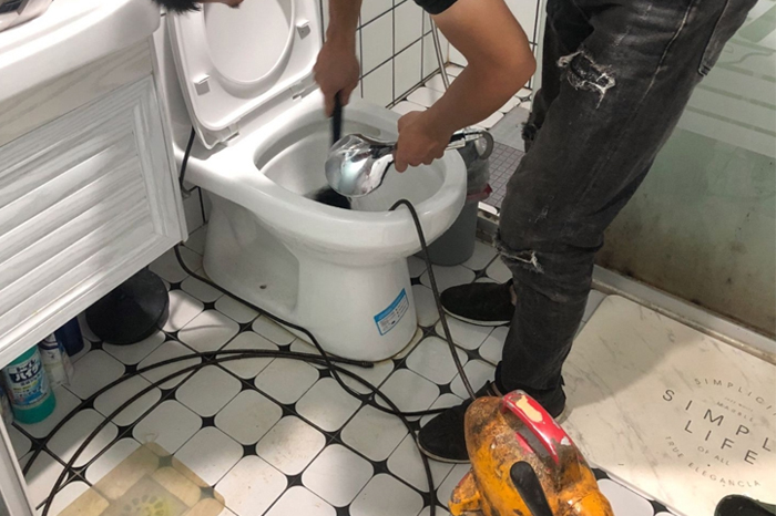 茶山镇疏通下水道