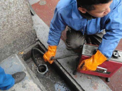 茶山镇疏通下水道