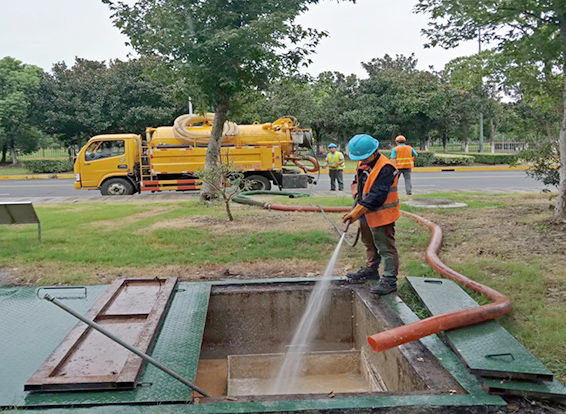 茶山镇化油池清理