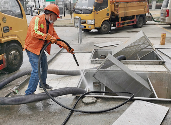 茶山镇隔油池清理